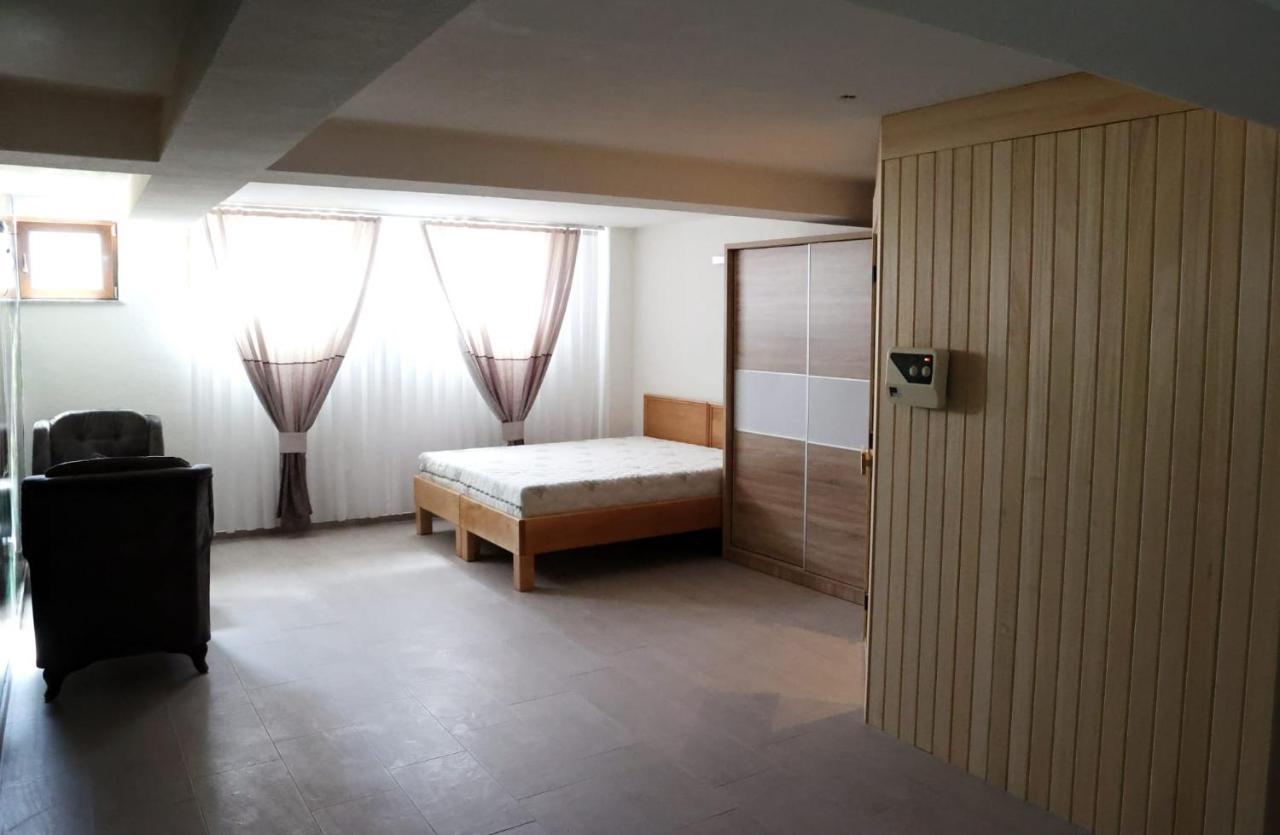 Hotel Inn Prizren Eksteriør billede